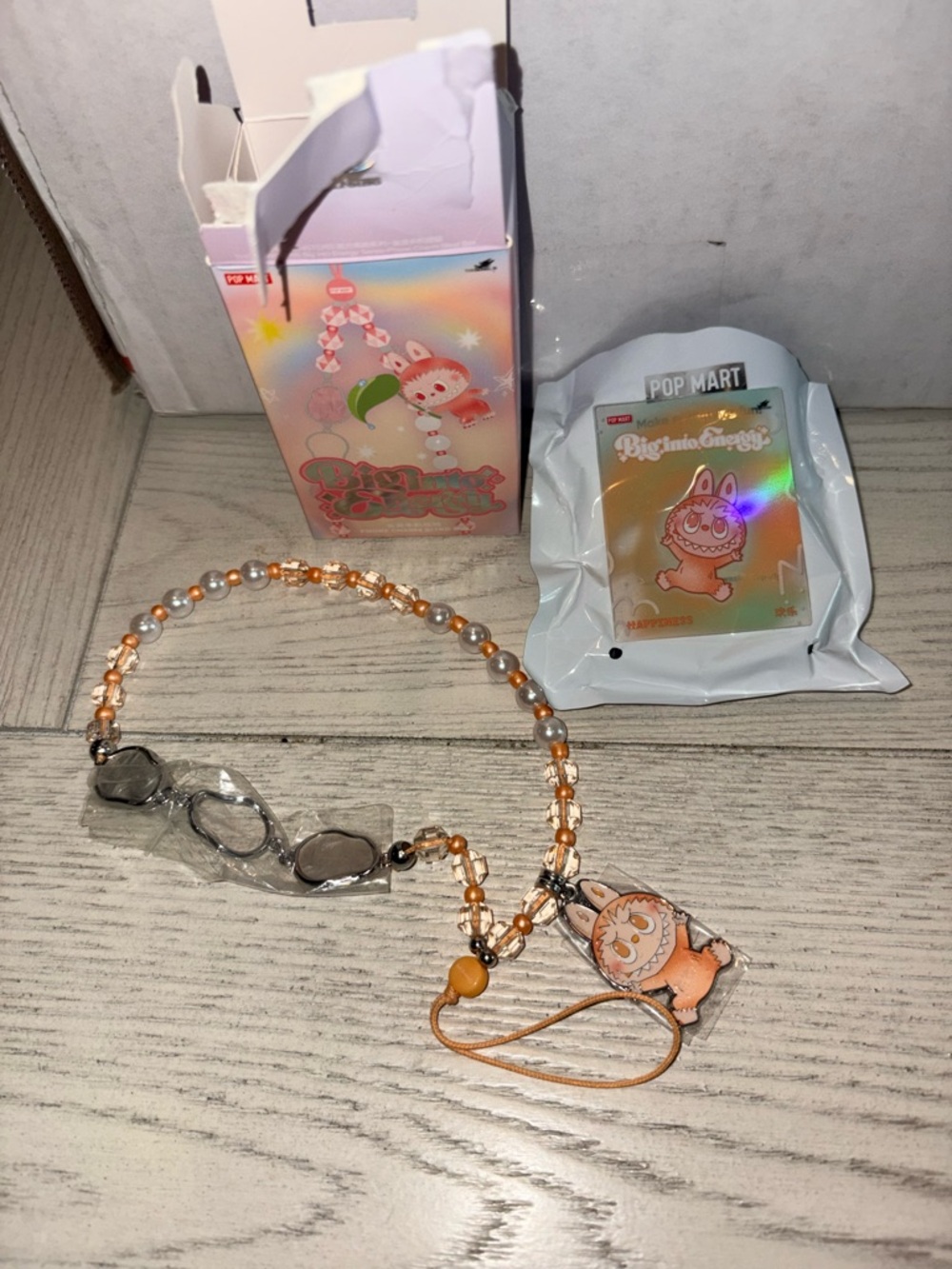 Labubu BIE phone charm (Happiness)